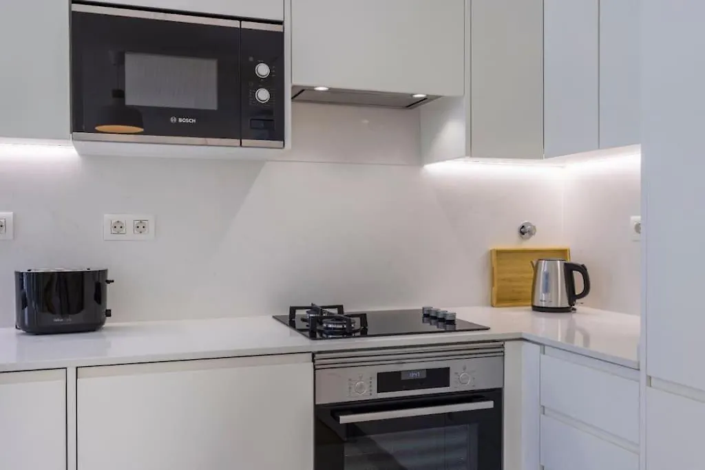 Campolide 2 Bedroom Delight By Innkeeper Лиссабон 0*,  Португалия