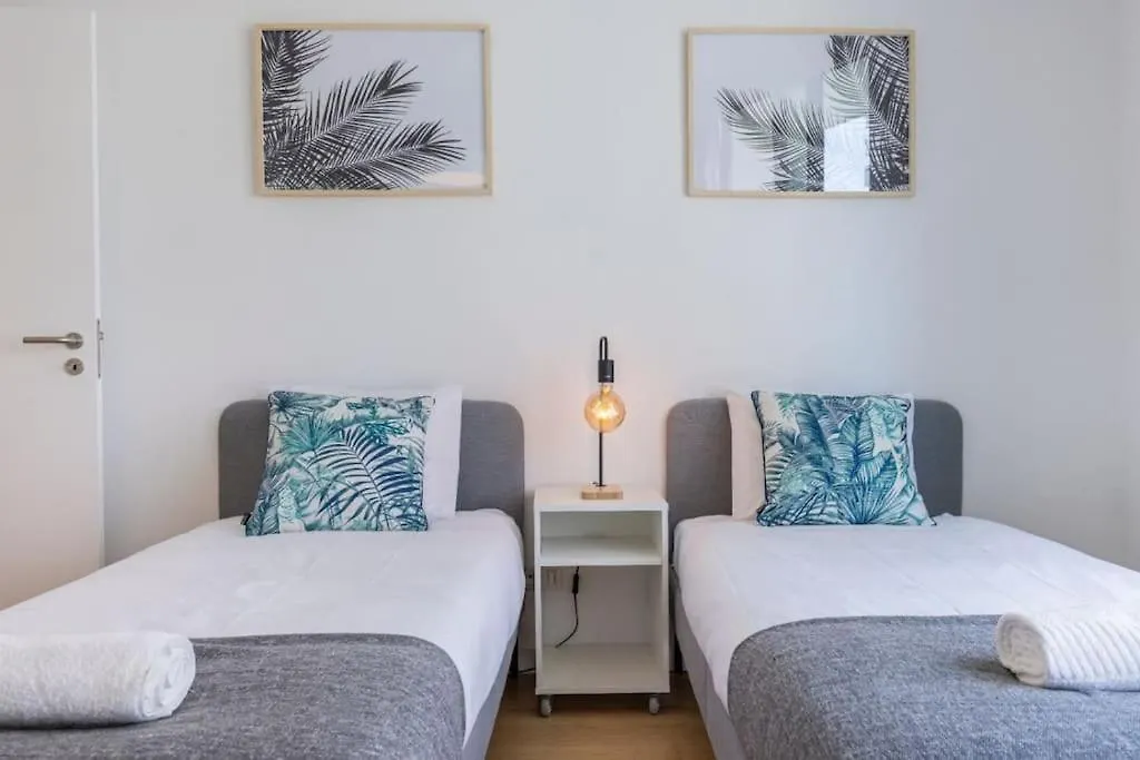 Апартаменты Campolide 2 Bedroom Delight By Innkeeper Лиссабон Португалия